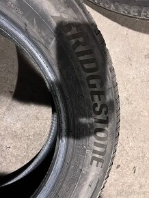 Zimní Bridgestone 215/65 R17 - 6