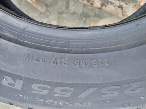 225/55/17 letni pneu PIRELLI a BRIDGESTONE 225/55 R17 - 6