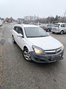 Opel Astra 2011 - 6