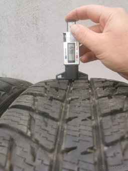 215/55R18 zimní pneu Nokian WR SUV 3 8,6mm - 6