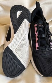 Dívčí botasky Puma vel. 38,5(24,5) - 6