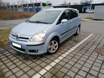 Toyota Corolla Verso 1.8 - 6