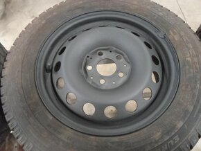 Pneumatiky 205/65  R16 C zimní - 6