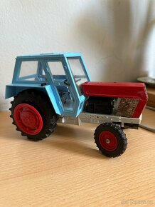 Stará retro hračka Traktor Zetor Crystal KDN - 6