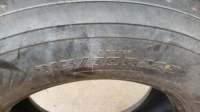 2x pneu KUMHO 315 70 22,5 - 6