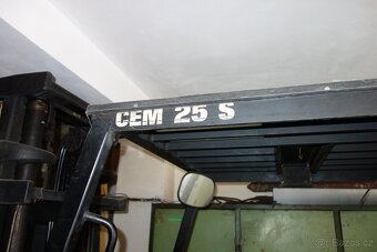 VZV Clark CEM 25 S - 6