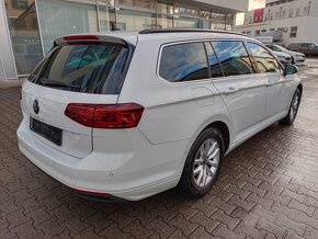 VW Passat B8 2.0TDI 110kW DSG Matrix ACC Keyless Virtual Qi - 6