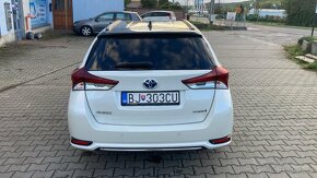 Toyota Auris Touring Sports Hybrid Cool - 6