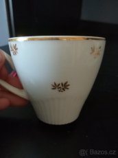 40 let stará porcelánová kávová (čajová) souprava - 6
