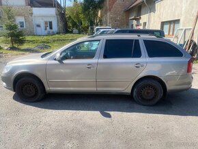 ŠKODA OCTAVIA II FACELIFT COMBI 4x4 XENON DÍLY - 6