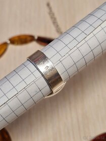 Starožitný jantarový set ze stříbra  prsten a náhrdelník - 6