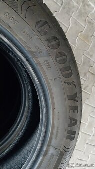 Prodám 4 x letní pneu Goodyear 205/55/17 - 6