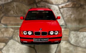 Bmw M5 E34 Touring červená 1:18 - 6