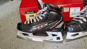 Golanske brusle CCM FT480G JetSpeed, velikost 5.5, D (EU39) - 6