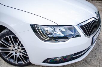 Škoda Superb Combi 2.0 TDI CR Ambition DSG - 6