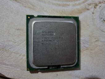 Staré CPU socket 775 pro sběratele. Všechny za 250kč. - 6