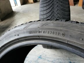 255/35 r20 zimní pneumatiky Falken - 6