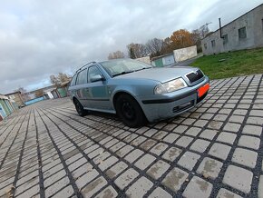 Škoda Octavia Combi 2.0 MPi 85kw - 6