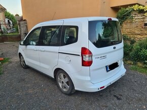 Ford Tourneo Courier 1.0 74kW Eco Boost - 6