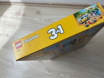 LEGO Creator 31138 Plážový karavan - Beach Camper Van - 6