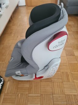 Prodám dětskou autosedačku Britax Römer King II LS - 6