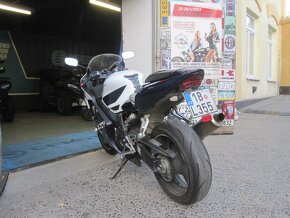 Honda CBR 600F Sport - 6