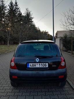 Renault Clio - 6