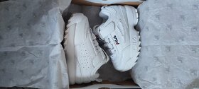 Fila vel. 22 - 6