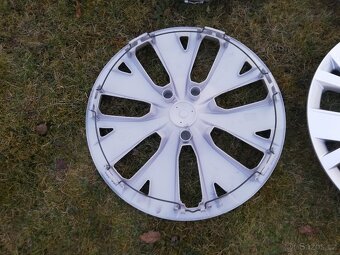 original poklice VW 16" nové - 6