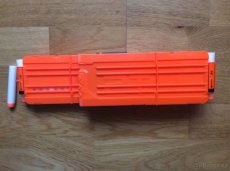 Nerf Accustrike, N strike retaliator, šipky, zásobník - 6