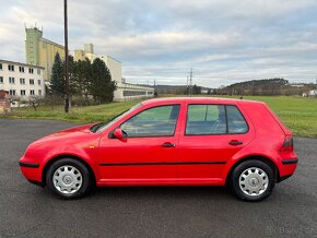 Volskswagen Golf 1.4i - 6