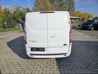 Ford Transit Custom L1H1 6 míst 2,0 TDCI 125 KW - 6