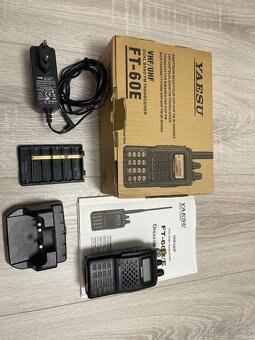 YAESU FT60E - 6