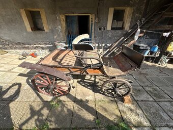 Dřevěný kočár/bryčka za koně (d.250 x š.146 x v.136cm) - 6