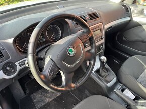 ŠKODA OCTAVIA COMBI 1.6tdi - 6