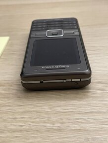 Sony Ericsson Cyber-shot K770i - 6