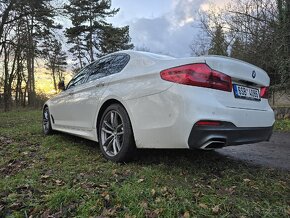 BMW 540i xDrive originální Mpaket G30 2/2018 alpine weiss - 6