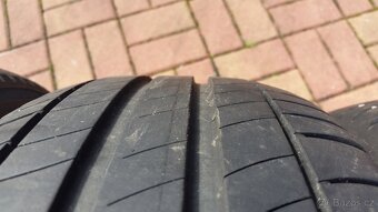 Letní pneumatiky MICHELIN 215/65 R17 2x6mm a 2x5,5mm - 6