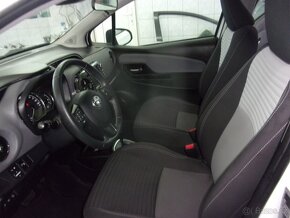 Toyota Yaris 1,5 Hybride e-CVT 100 - 6