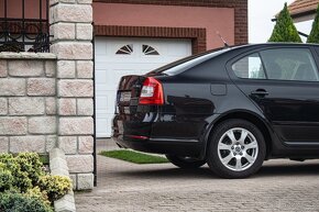 Škoda Octavia 1.6 Ambiente - 6