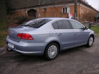 Volkswagen Passat B7 2.0 TDi - Serviska Highline - 6