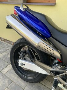 Honda CB 600F Hornet - 6