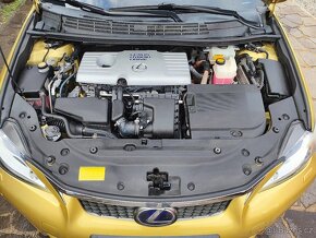 Lexus CT200h F Sport GOLD. NAVI Kamera i senzory, nové Pneu - 6