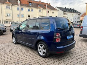 Volkswagen Touran Freestyle 7místný navigace vyhřívání sedad - 6