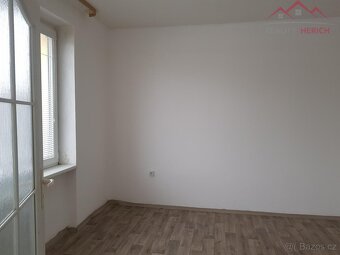 Prodej bytu 2+1, OV, 50 m2, cihla, ulice Spořická u centra C - 6