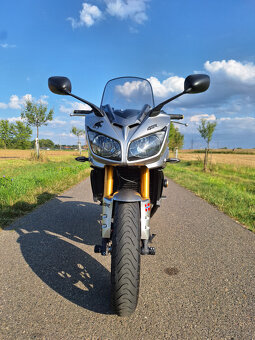 Yamaha FZ1 Fazer - 6