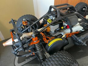 HPI Baja 5T 1:5 - RC model na benzín - 6