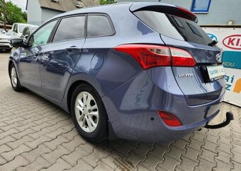 Hyundai i30 1.6-spotř5,5l/100km-PĚKNÝ STAV1 - 6