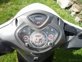 Skůtr Honda PES 125 r.v.2011 - 6