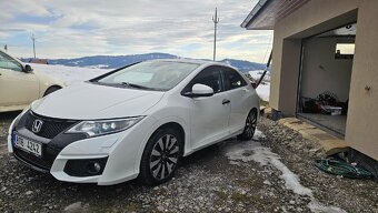 Honda Civic 1.8 i-Vtec / Lifestyle - 6